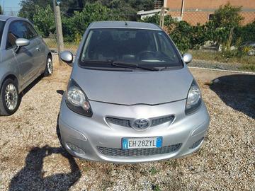 TOYOTA Aygo 1.0 12V VVT-i 5 porte Now Connect