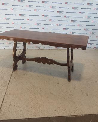 Tavolo stile fratino