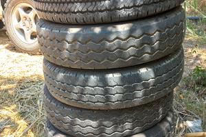 gomme camper