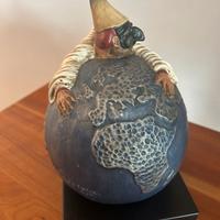 Pulcinella e il mondo ,opera firmata dell'artista 