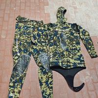 Mute subacquee pari al nuovo 5.1/2mm