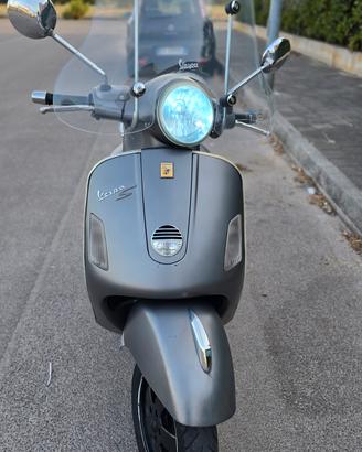 Vespa GTS 250 i.e.