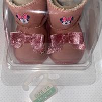 stivaletti per neonati rosa con Minnie.