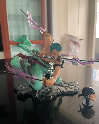 RORONOA ZORO ONE PIECE ACTION FIGURE