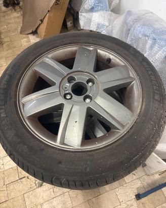 cerchi e gomme renault megan