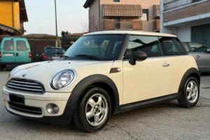 Mini 1.4 16V One (55kW)