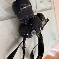 Nikon D7200 con kit fotografico