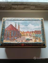 scatola di latta decorata