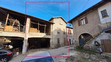 CASA SEMINDIPENDENTE A ROGENO
