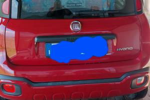 Fiat Panda 1000 ibrida cross 