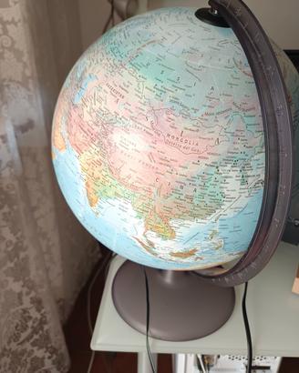 mappamondo nuovo alto 44 cm con luce integrata