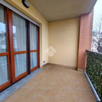 MONOLOCALE A VITTUONE