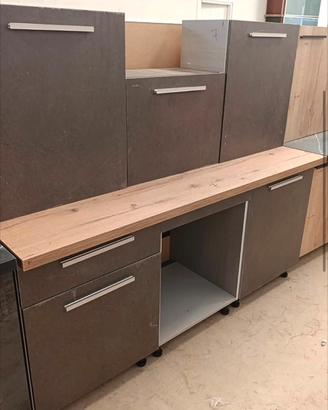 Cucine componibili stock da esposizione