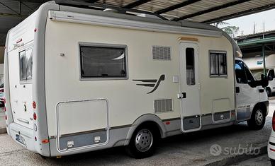 Arca Semintegrale letto basculante 