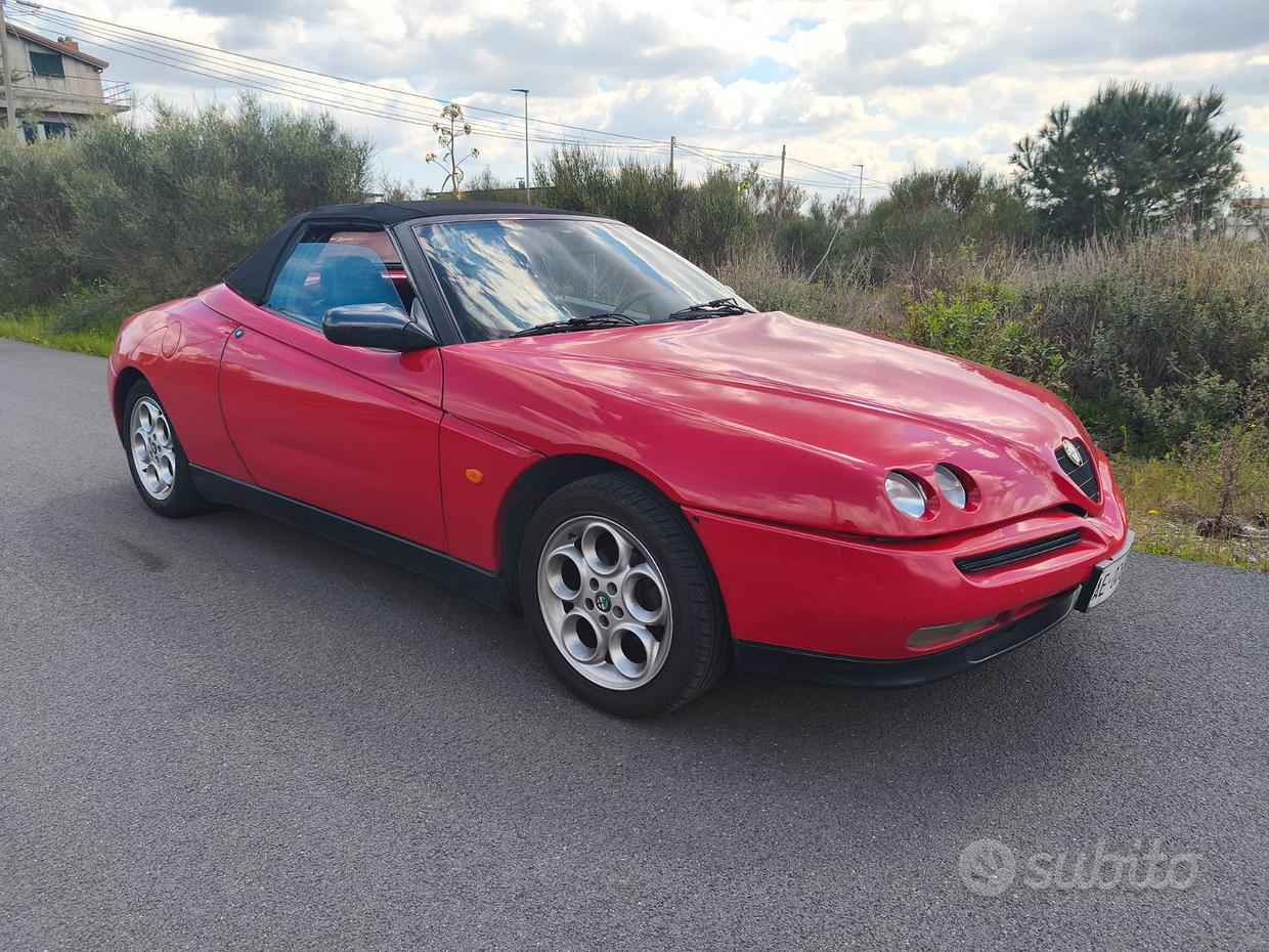 Alfa Romeo spider 916
