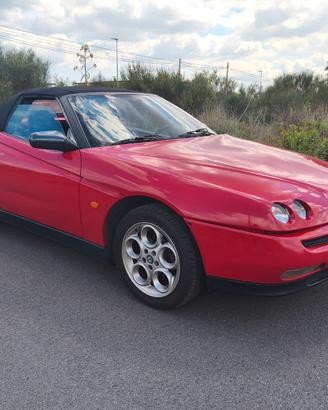 Alfa Romeo spider 916