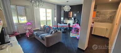 VIA DEI PESCATORI - Appartamento al 2°p s/a - 85mq