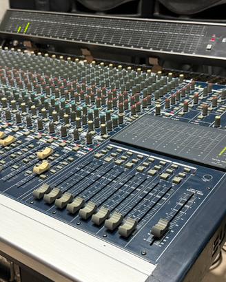 Behringer Eurodesk MX8000