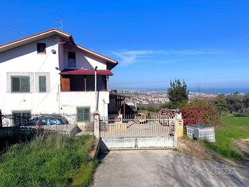 CASA INDIPENDENTE IN VIA SANT'ANGELO, 14 TORTORETO