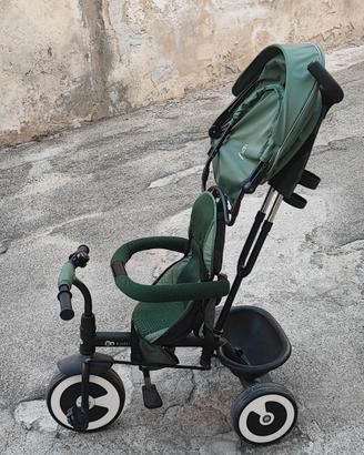 Triciclo con maniglione 