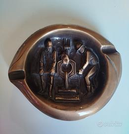 Posacenere artistico in bronzo massiccio