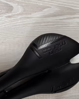 Selle san marco in carbonio