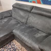 DIVANO CON SCESLONG DI POLTRONE E SOFA'  E POUF