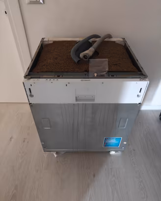 Lavastoviglie da incasso Indesit