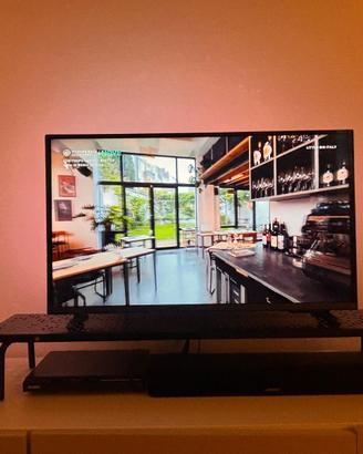 TV smart 32" Philips come nuovo