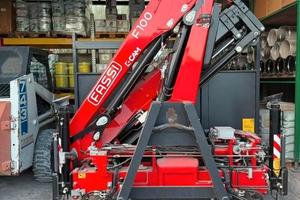CASSONE SCARRABILE CON GRU FASSI 100B.2 Xe Dynamic