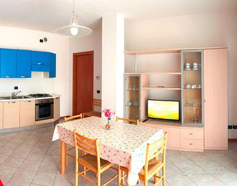 Vicinissimo alla spiaggia, Clima e Garage compresi