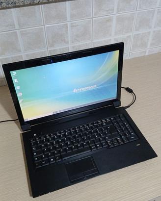Notebook Lenovo con Intel Core i3 e Windows 10