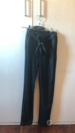 Pantaloni a pois