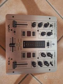Mixer DJ Behringer VMX100