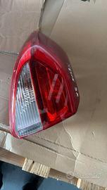 FARO POSTERIORE SX HYUNDAI TUCSON