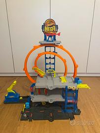 Hot Wheels Mega Garage