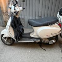 Vespa LX 150