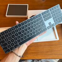 Magic Keyboard (il trackpad in foto è già venduto)