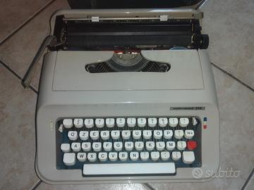 macchina da  scrivere  underwood