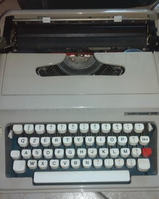 macchina da  scrivere  underwood