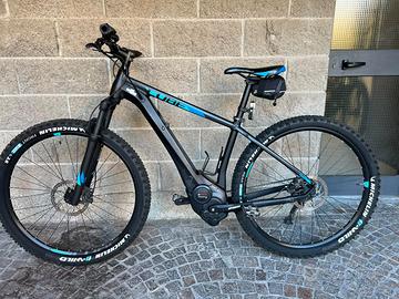 bici elettrica CUBE ACCESS Hybrid one 500 taglia M