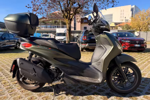 Piaggio Beverly 400 S Verde Opaco