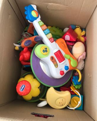 Giochi per bimbi piccoli neonati