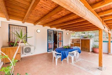 Casa vacanza mt 250 spiaggia Punta Braccetto