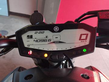 YAMAHA MT-07