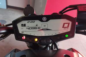 YAMAHA MT-07