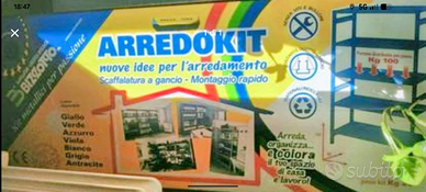 Scaffalatura metallica blu