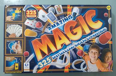  Set di giochi di magia chiamato "Amazing Magic" +