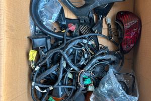 Motore Suzuki SV 650 più ricambi completi