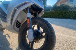 SCOOTER MALAGUTI PHATOM F12